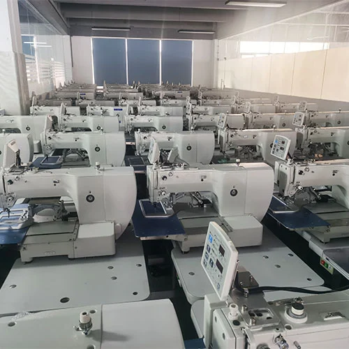 كيف تتكيف آلات الخياطة التقليدية مع الاحتياجات الحديثة