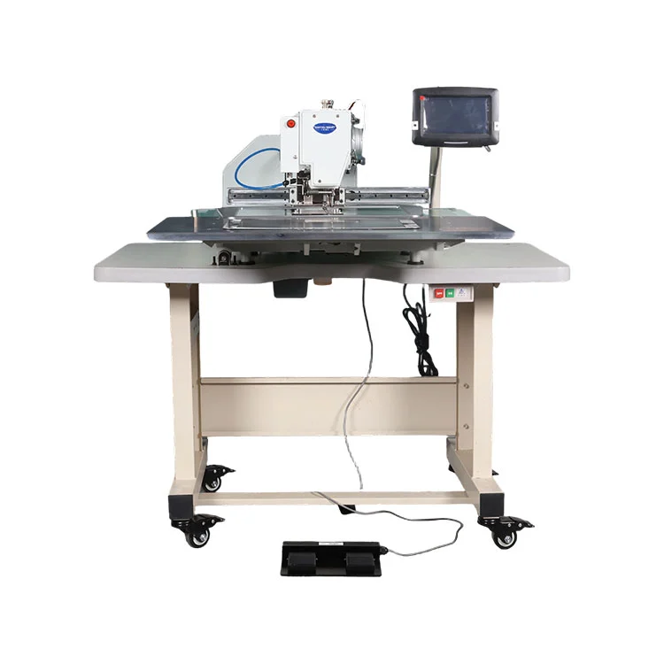 ماكينة خياطة القبعة